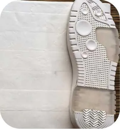 ホワイトラバーコンパウンド（耐黄変性白色素材）